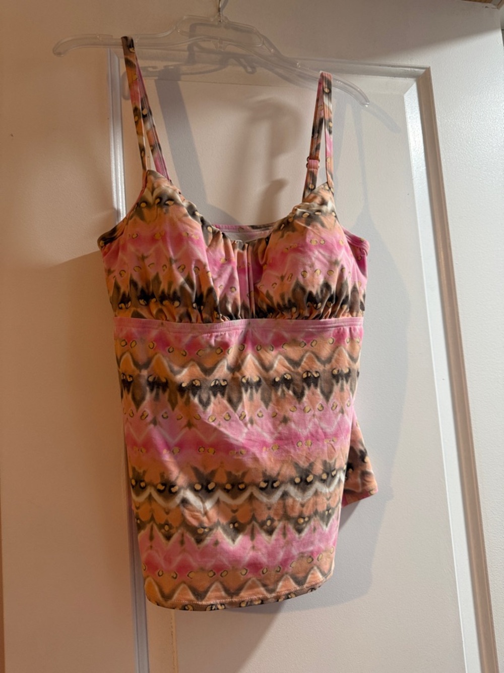 Coco Reef swim Pink Patterned bathing suit built in bra Tankini top